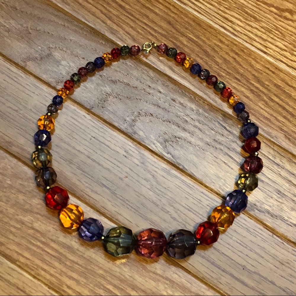 Vintage Lucite Faceted bead necklace